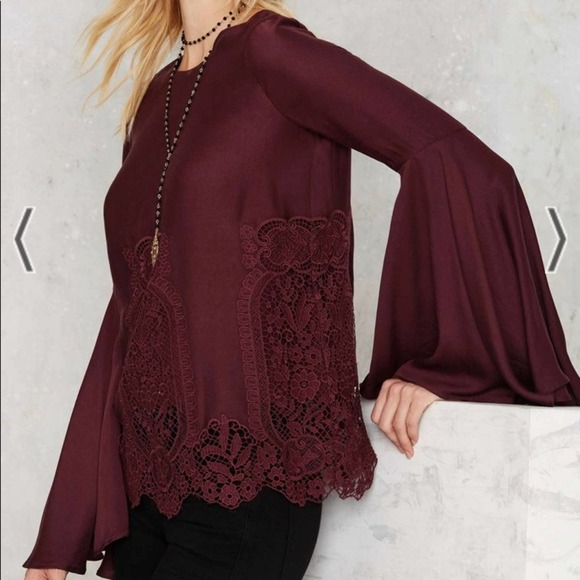 The Jetset Diaries Tops - NWT The Jetset Diaries Verona Crochet Bell Sleeve Blouse